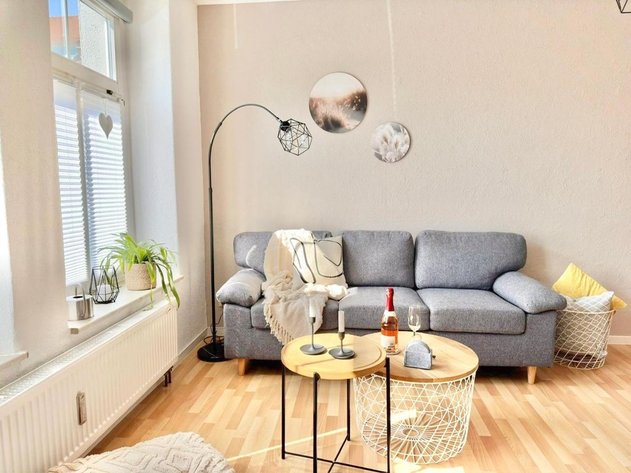 Appartement "Stadtgefluester" Im Zentrum, Inkl Stellplatz, 2 Betten, Babybett, Balkon, Gratis Kaffee Und Tee, Wlan バウツェン エクステリア 写真