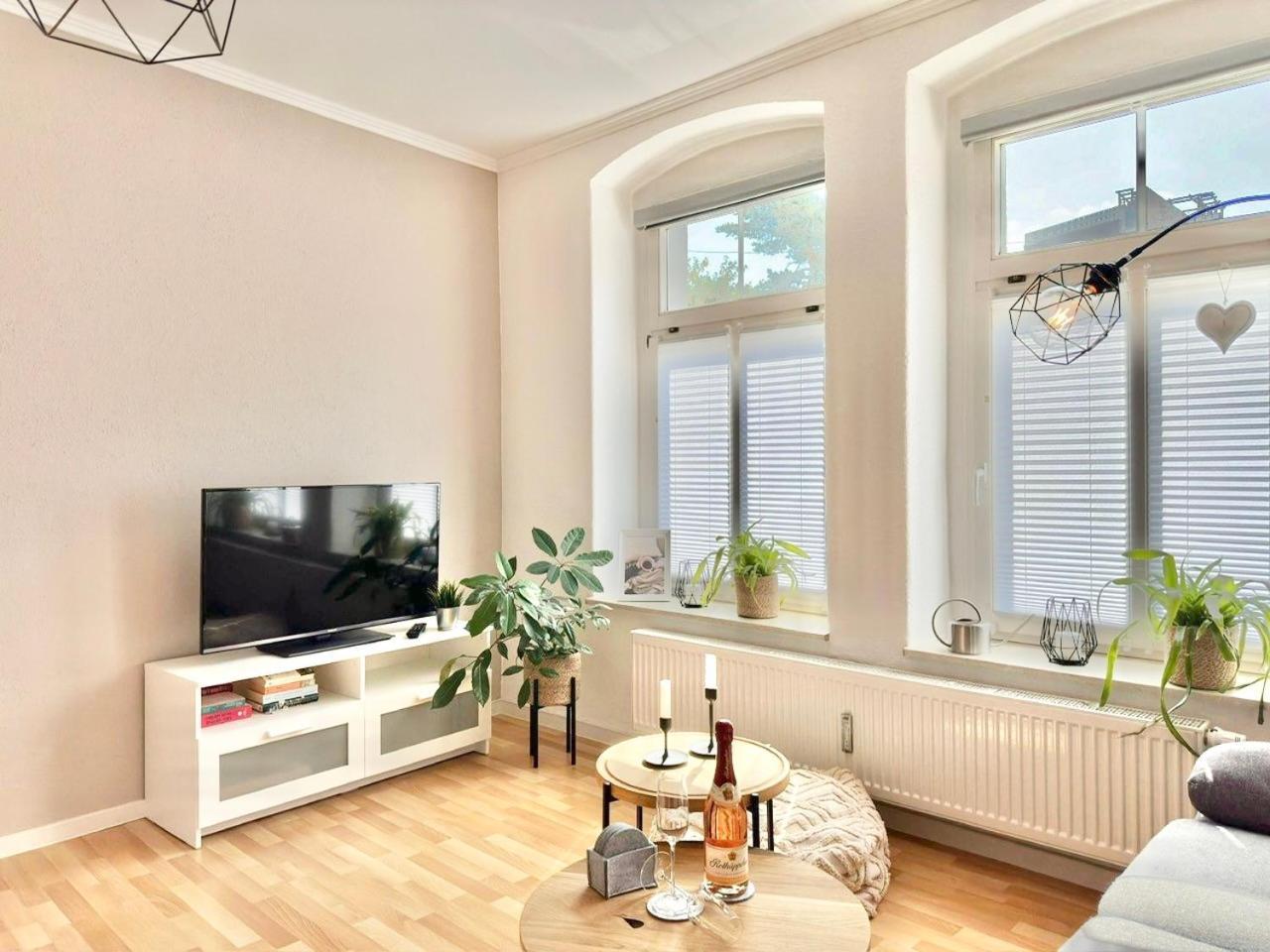 Appartement "Stadtgefluester" Im Zentrum, Inkl Stellplatz, 2 Betten, Babybett, Balkon, Gratis Kaffee Und Tee, Wlan バウツェン エクステリア 写真