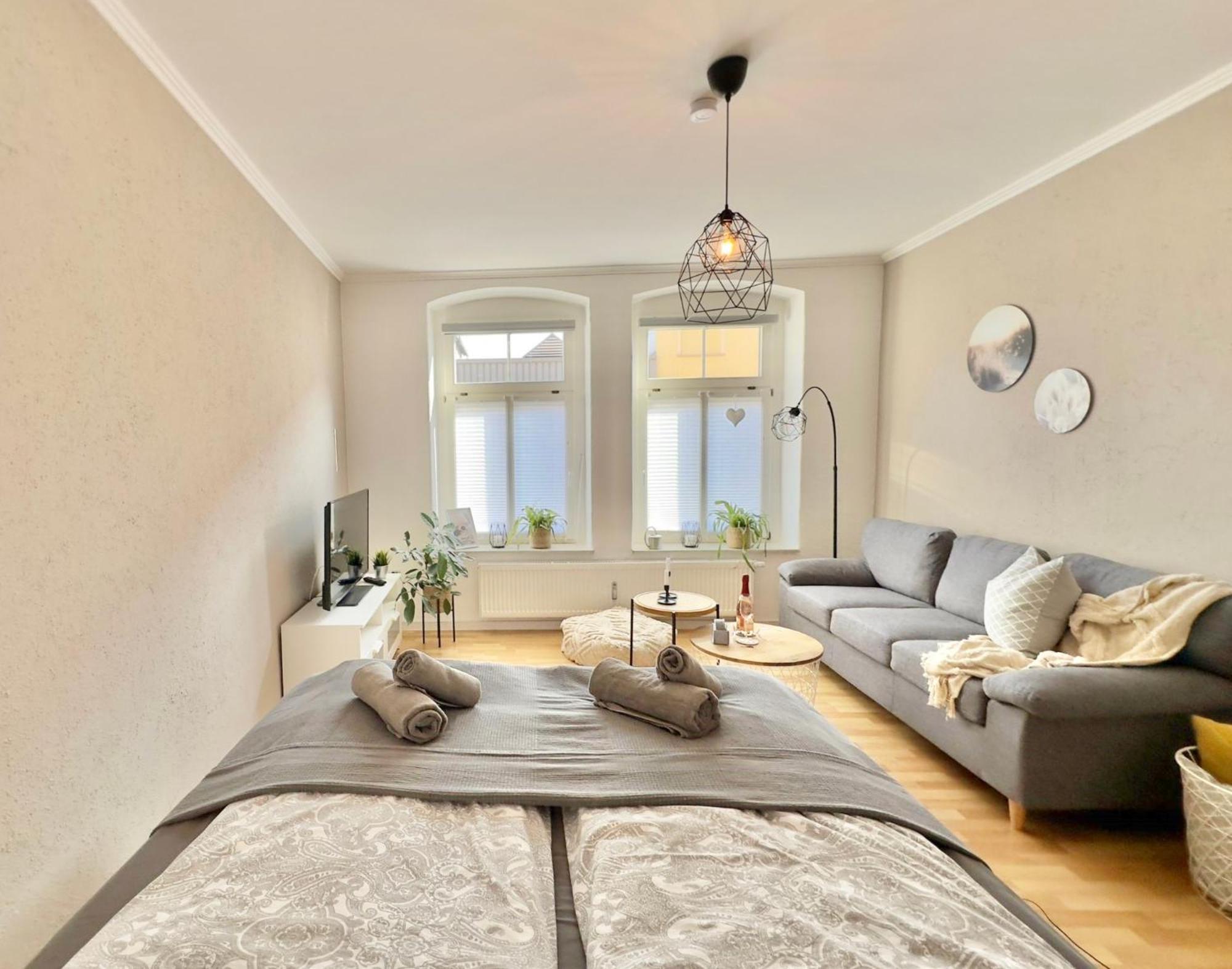 Appartement "Stadtgefluester" Im Zentrum, Inkl Stellplatz, 2 Betten, Babybett, Balkon, Gratis Kaffee Und Tee, Wlan バウツェン エクステリア 写真